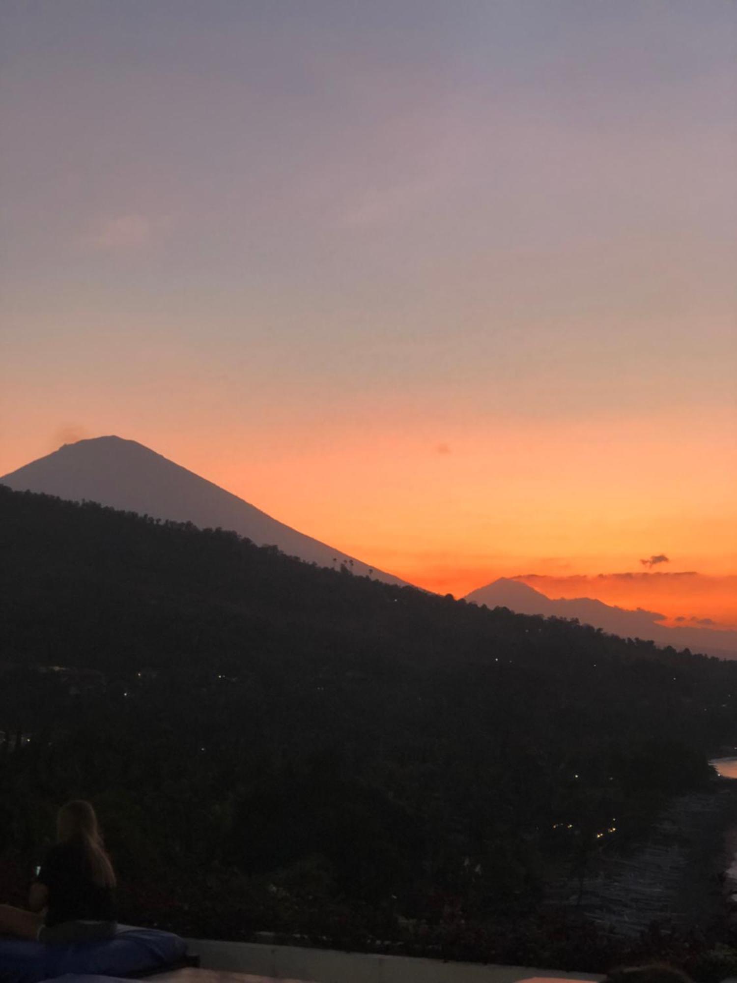 Waenis Sunset View Hotel And Restaurant, Amed, Bali Eksteriør bilde
